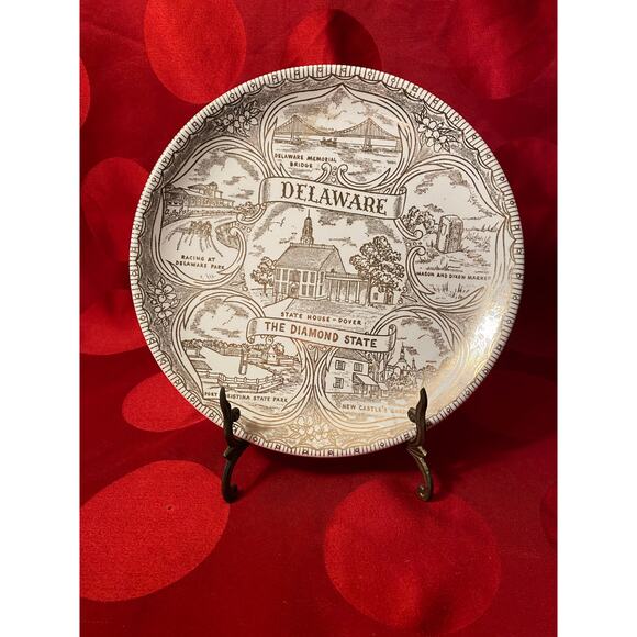 State of Delaware Commemorative Plate The Diamond State Gold on white EUC - Picture 1 of 13